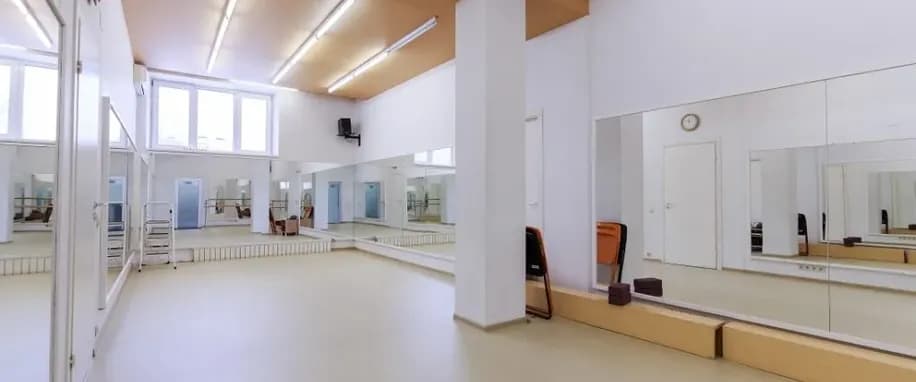 gallery slide
