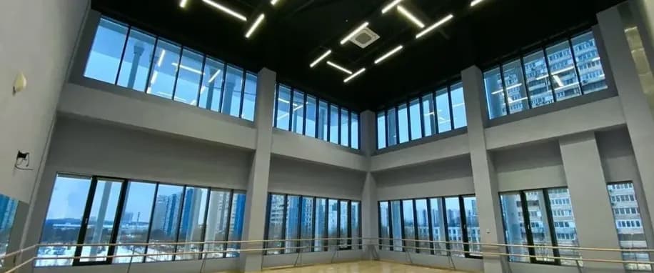gallery slide
